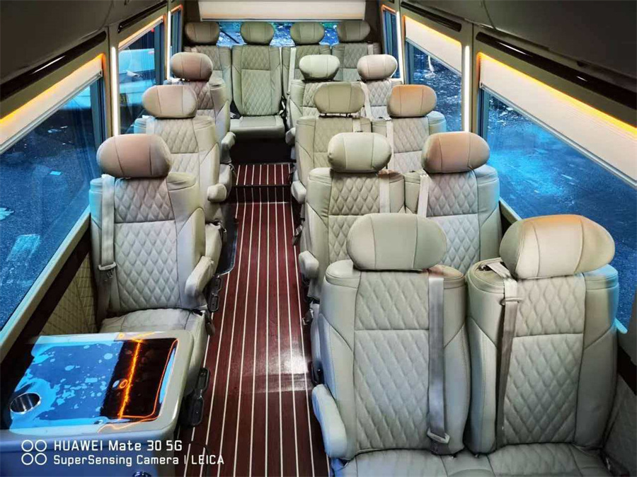 23座丰田考斯特