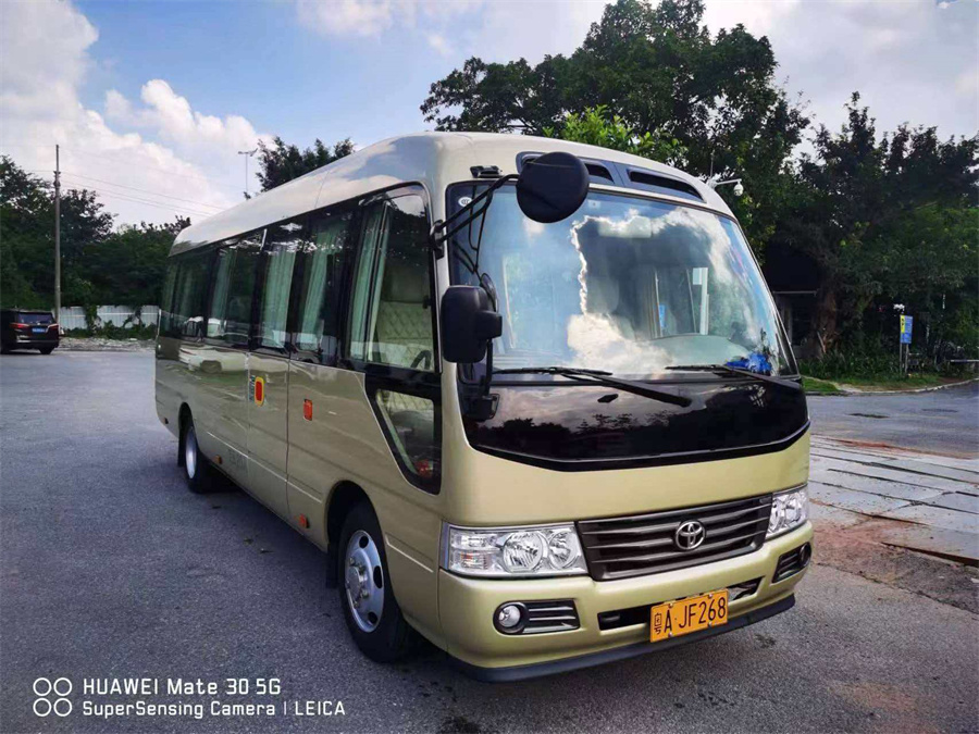 19座丰田考斯特